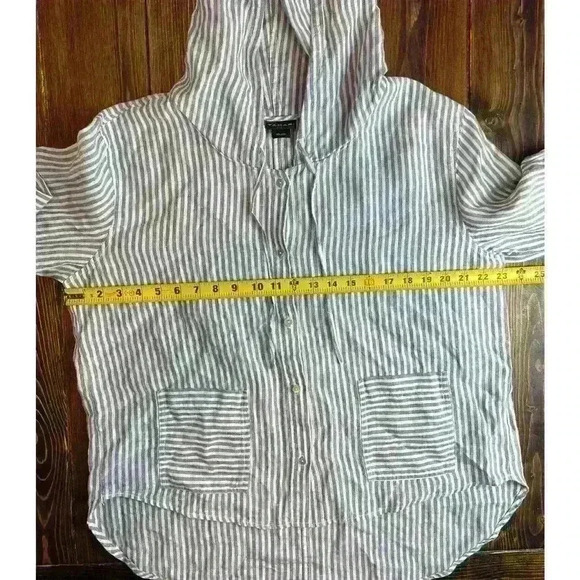 Tahari Linen Striped Hooded Button Front Top Large Roll Tab Sleeves Blue White - Picture 4 of 8